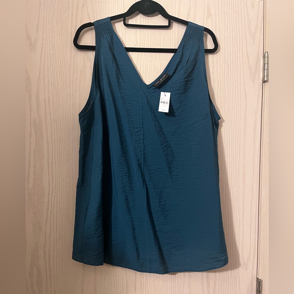 Lane Bryant V-Neck Sleeveless Shell Top in Teal